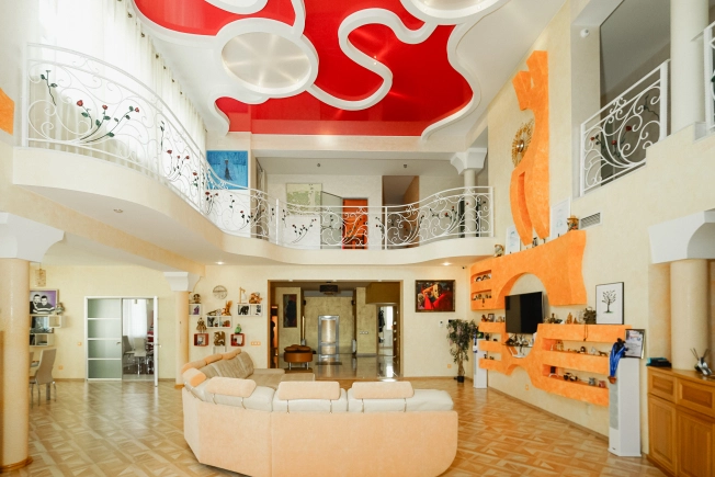 Купить дом в Микрорайоне Порт-Артур в Омске. Вариант № 56293, 8, площадь -  квм, цена 98000000 рублей