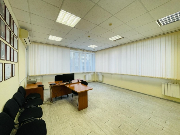 Купить офисы у метро Площадь Маркса в Новосибирске. Вариант № 10475207, 5, площадь -  квм, цена 29125800 рублей