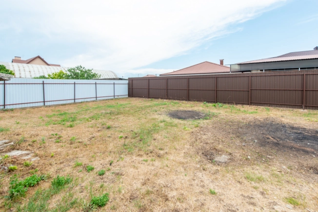 Купить дом в районе Пролетарский в Ростове-на-Дону. Вариант № 23435, 4, площадь -  квм, цена 4700000 рублей