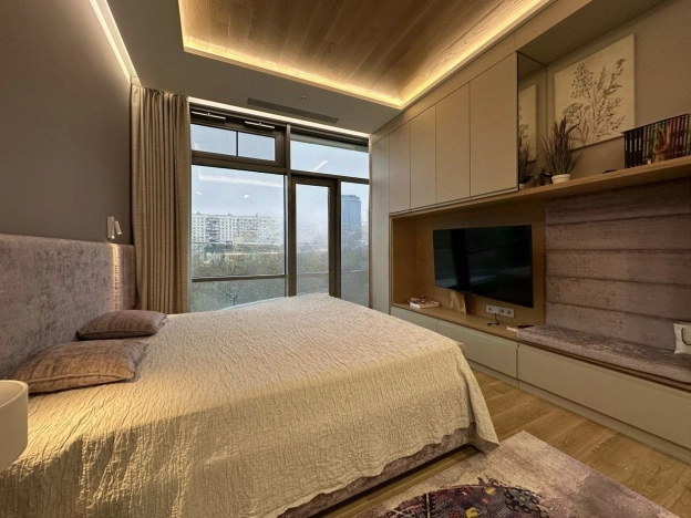 Купить квартиру в Москве. Вариант № 8442938, 6, площадь -  квм, цена 135000000 рублей