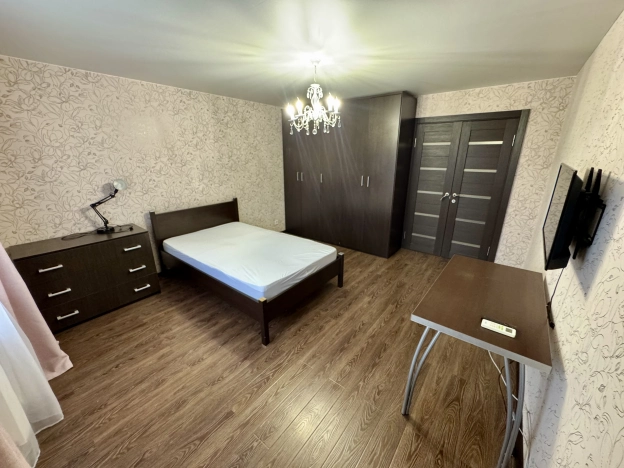 Снять квартиру в Рязани. Вариант № 9219320, 3, площадь -  квм, цена 28000 рублей