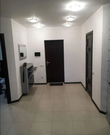 Купить трехкомнатную квартиру в Ростовской области. Вариант № 3295304, 8, площадь -  квм, цена 14500000 рублей