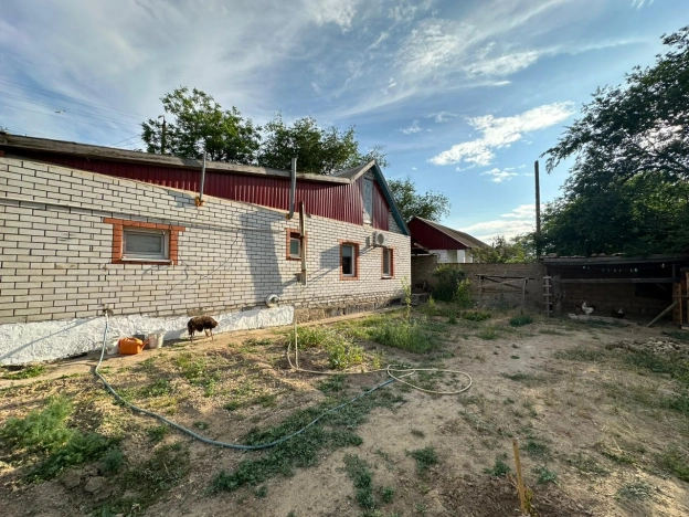 Купить дом на улице Парковая в Элисте. Вариант № 9013, 0, площадь -  квм, цена 3050000 рублей