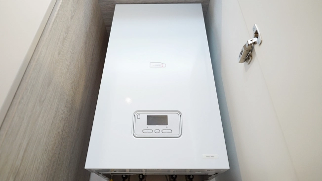 Купить квартиру в районе Вахитовский в Казани. Вариант № 10596146, 35, площадь -  квм, цена 50000000 рублей