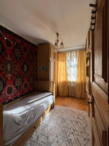 Купить трехкомнатную квартиру в Пушкине. Вариант № 45873, 8, площадь -  квм, цена 7500000 рублей