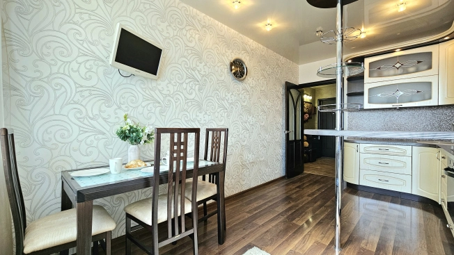 Купить квартиру в Липецкой области. Вариант № 56181, 6, площадь -  квм, цена 8790000 рублей