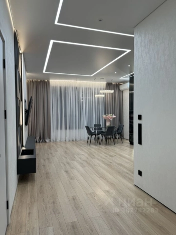 Купить четырехкомнатную квартиру в Волгограде. Вариант № 40227, 2, площадь -  квм, цена 28720000 рублей