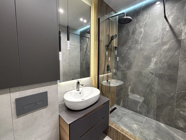 Купить квартиру в ЖК Жилой комплекс "Петровский квартал" в Пензенской области. Вариант № 5341935, 7, площадь -  квм, цена 5850000 рублей