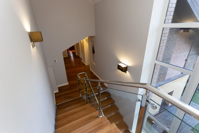 Купить дом на улице Пушкина в Владимире. Вариант № 3518894, 17, площадь -  квм, цена 106000000 рублей