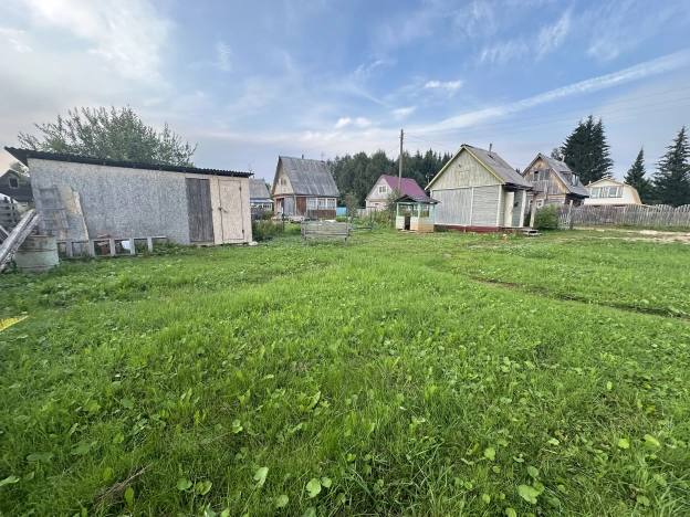 Купить земельный участок в Республике Коми. Вариант № 2118544, 3, площадь -  квм, цена 550000 рублей