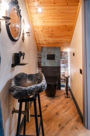 Купить таунхаус в Омске. Вариант № 8156864, 4, площадь -  квм, цена 18970000 рублей