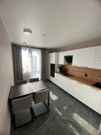 Купить однокомнатную квартиру на улице Гайдара в Калининграде. Вариант № 1266528, 4, площадь -  квм, цена 8300000 рублей