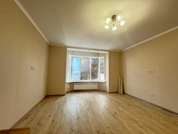 Купить двухкомнатную квартиру на вторичке в Микрорайоне 4-й, Элиста в Элисте. Вариант № 10656, 0, площадь -  квм, цена 7150000 рублей