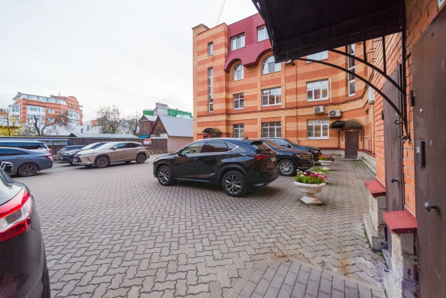 Купить трехкомнатную квартиру в районе Советский в Рязани. Вариант № 9090283, 11, площадь -  квм, цена 17000000 рублей