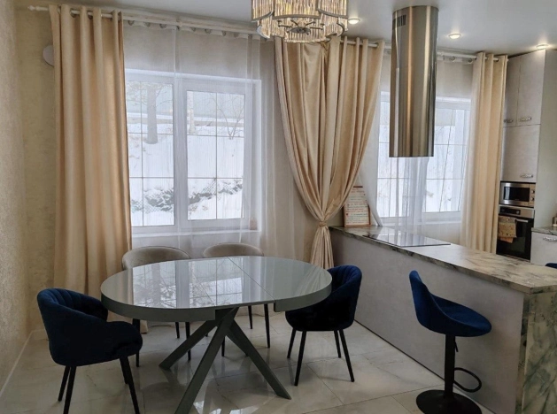 Купить дом в Иркутской области. Вариант № 8965151, 3, площадь -  квм, цена 16500000 рублей