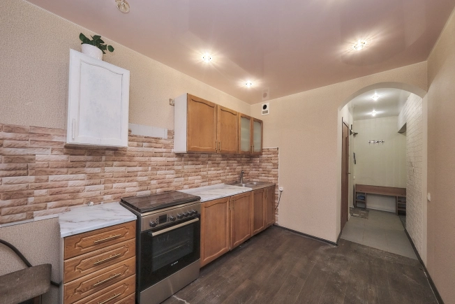 Купить четырехкомнатную квартиру в Рязани. Вариант № 10214745, 6, площадь -  квм, цена 5250000 рублей