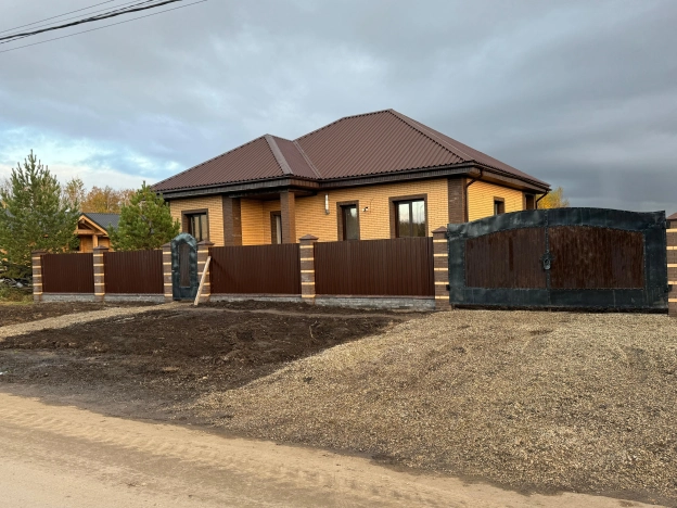 Купить дом на улице Набережная в Тюменской области. Вариант № 26850, 2, площадь -  квм, цена 10800000 рублей