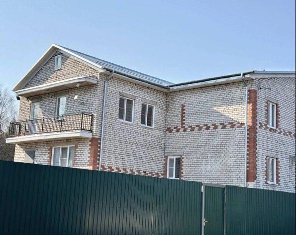 Купить дом на улице Старая Ляча в Ярославской области. Вариант № 31498, 0, площадь -  квм, цена 20000000 рублей