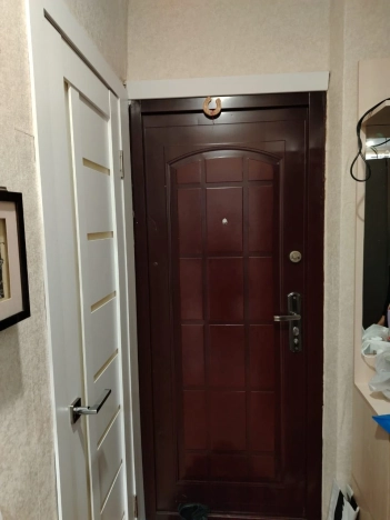 Купить однокомнатную квартиру в Новосибирской области. Вариант № 9789798, 4, площадь -  квм, цена 3000000 рублей