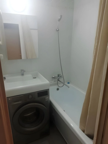 Купить квартиру в Москве. Вариант № 10100256, 3, площадь -  квм, цена 18500000 рублей