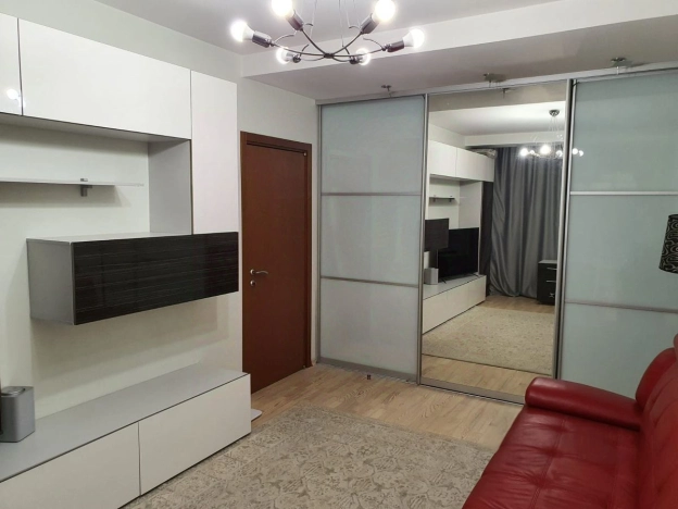 Купить квартиру в Москве. Вариант № 3023922, 6, площадь -  квм, цена 35000000.0000 рублей
