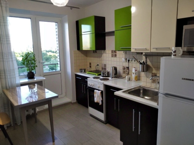 Купить однокомнатную квартиру в Санкт-Петербурге. Вариант № 10355167, 5, площадь -  квм, цена 9750000 рублей