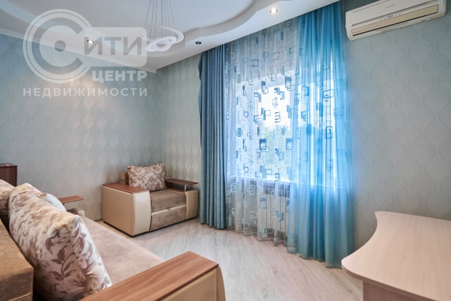 Купить трехкомнатную квартиру в Воронеже. Вариант № 1392545, 18, площадь -  квм, цена 15899000 рублей