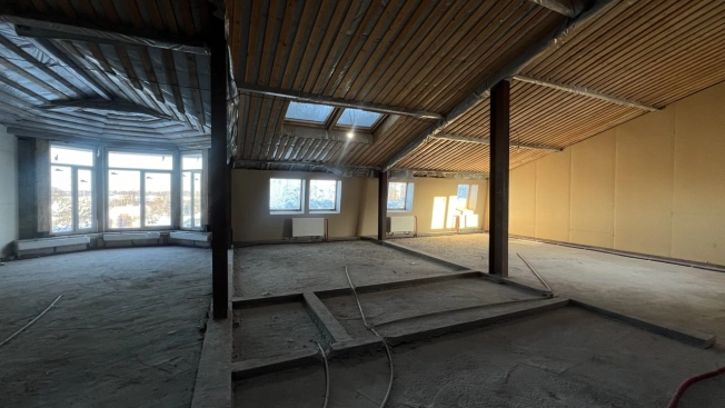 Купить квартиру со свободной планировкой в районе Василеостровский в Санкт-Петербурге. Вариант № 20681, 3, площадь -  квм, цена 27255000 рублей