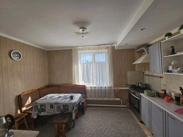 Купить дом в Элисте. Вариант № 7774976, 14, площадь -  квм, цена 5900000 рублей