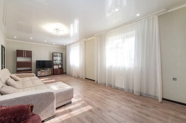 Купить дом в Челябинской области. Вариант № 31923, 0, площадь -  квм, цена 6000000 рублей