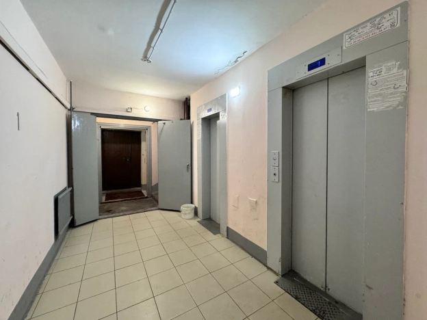 Купить двухкомнатную квартиру на вторичке у метро Проспект Просвещения в Санкт-Петербурге. Вариант № 54163, 26, площадь -  квм, цена 8990000 рублей