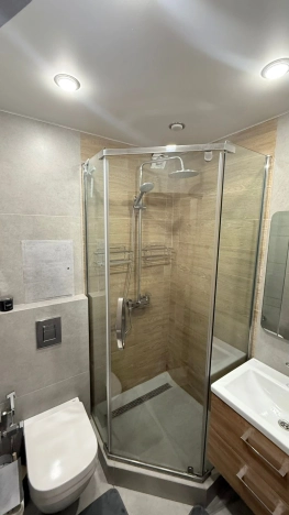 Купить трехкомнатную квартиру в Микрорайоне 8-й, Элиста в Элисте. Вариант № 8869992, 21, площадь -  квм, цена 6400000 рублей