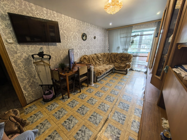 Купить трехкомнатную квартиру в районе Ленинский в Новосибирске. Вариант № 59887, 7, площадь -  квм, цена 5100000 рублей