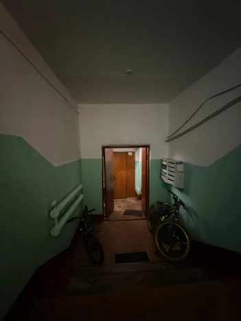 Купить четырехкомнатную квартиру в Приморском крае. Вариант № 60308, 24, площадь -  квм, цена 8000000 рублей