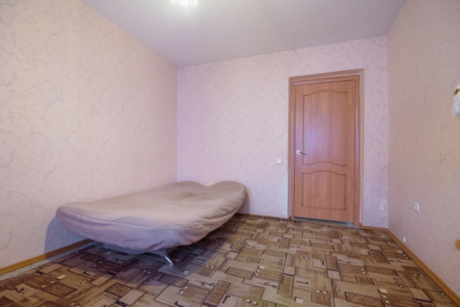 Купить трехкомнатную квартиру в районе Ленинский в Новосибирске. Вариант № 8865194, 14, площадь -  квм, цена 8500000 рублей