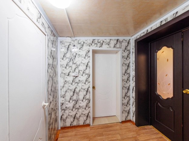 Купить дом в Омске. Вариант № 21583, 6, площадь -  квм, цена 4390000 рублей