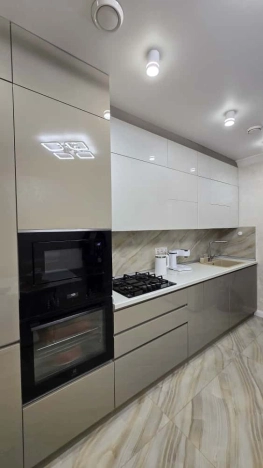 Купить трехкомнатную квартиру в Ростовской области. Вариант № 5922387, 2, площадь -  квм, цена 14900000 рублей