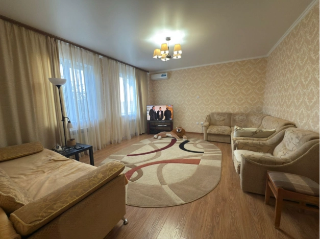 Купить дом в Элисте. Вариант № 6781989, 7, площадь -  квм, цена 12000000 рублей