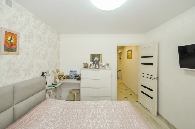 Купить квартиру в Бердске. Вариант № 8927049, 12, площадь -  квм, цена 7000000 рублей