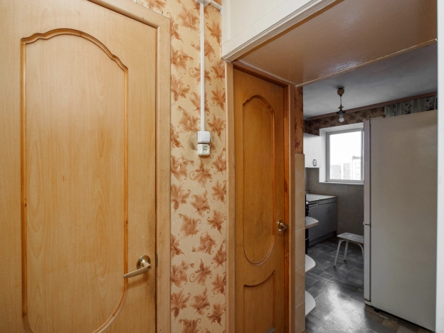 Купить двухкомнатную квартиру в Омске. Вариант № 8215695, 16, площадь -  квм, цена 6000000 рублей