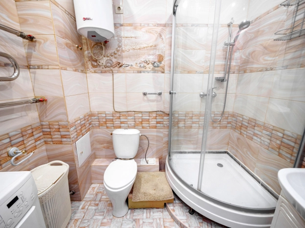 Купить квартиру в Омске. Вариант № 9992262, 10, площадь -  квм, цена 6990000 рублей