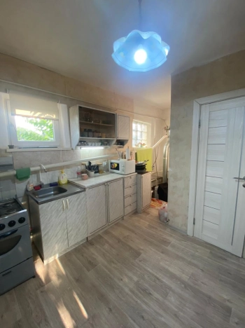 Купить дом на улице имени Б. Адучиева в Элисте. Вариант № 60790, 6, площадь -  квм, цена 4500000 рублей