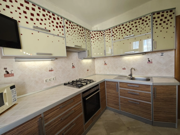 Снять квартиру в Воронеже. Вариант № 6931401, 5, площадь - квм, цена 33000 рублей