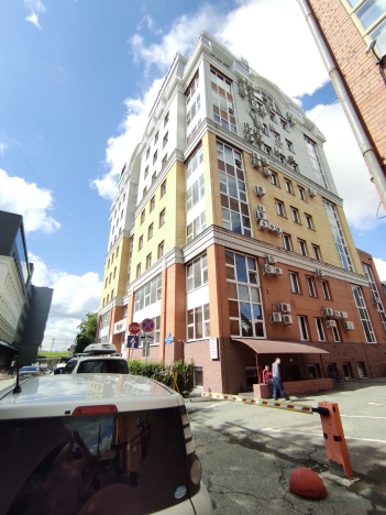 Купить коммерческую недвижимость в Омске. Вариант № 1889574, 1, площадь -  квм, цена 11900000 рублей