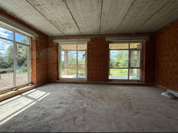 Купить дом в Москве. Вариант № 9890030, 4, площадь -  квм, цена 18900000 рублей