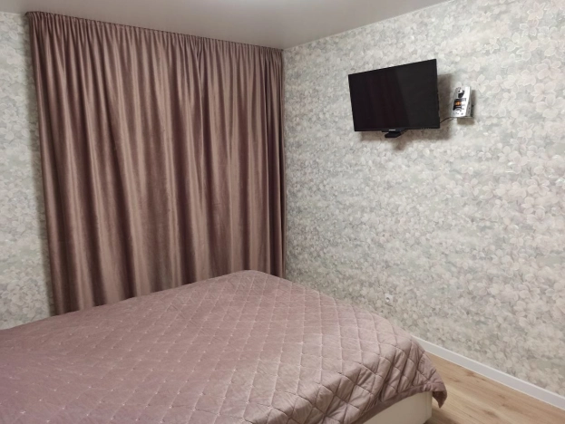 Купить двухкомнатную квартиру на улице Ворошилова в Ижевске. Вариант № 18325, 14, площадь -  квм, цена 5600000 рублей