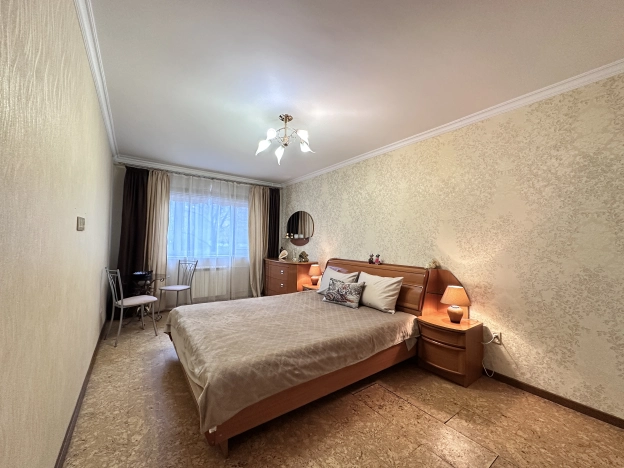 Купить пятикомнатную квартиру в Санкт-Петербурге. Вариант № 3904311, 27, площадь -  квм, цена 15800000 рублей