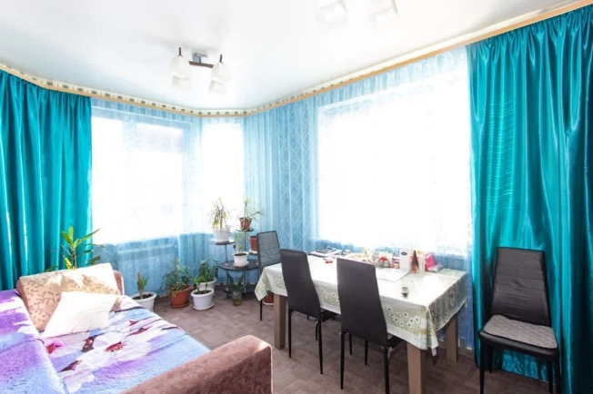 Купить дом у метро Золотая нива в Новосибирске. Вариант № 19167, 38, площадь -  квм, цена 13500000 рублей