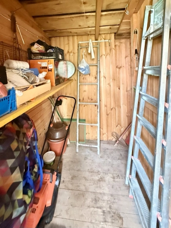 Купить дачу в Калуге. Вариант № 2844674, 9, площадь -  квм, цена 499999 рублей