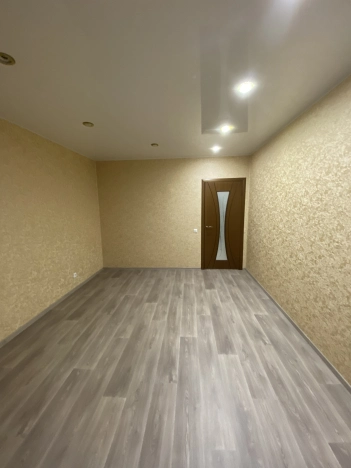 Купить квартиру в Коврове. Вариант № 9705606, 7, площадь -  квм, цена 4300000 рублей